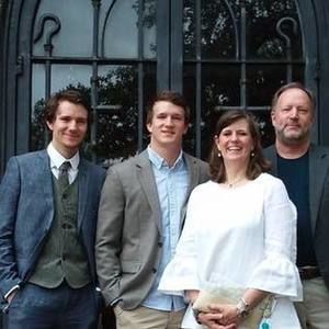 Meet your Posher, Lynne